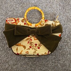 Bamboo handle handbag